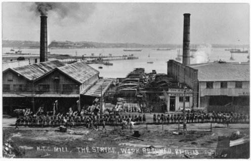 Massey's cossacks lined up outside the Kauri TImber Company, Freeman's Bay, Auckland, 1913